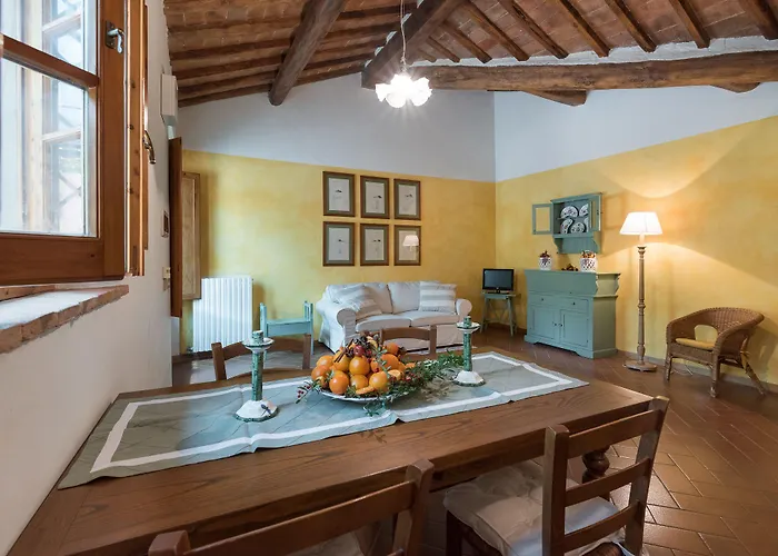 Podere Torricella 아파트 *