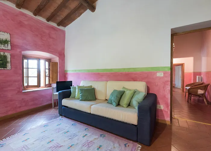 Podere Torricella 아파트 *